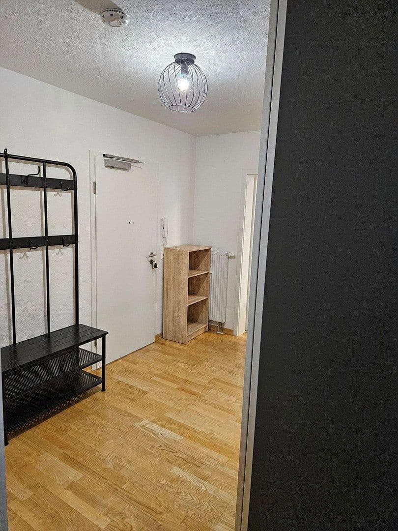 Prenájom bytu 3-izbový 62 m², Frankfurt am Main, Hesensko Prenájom bytu 3-izbový 62 m², Frankfurt am Main, Hesensko