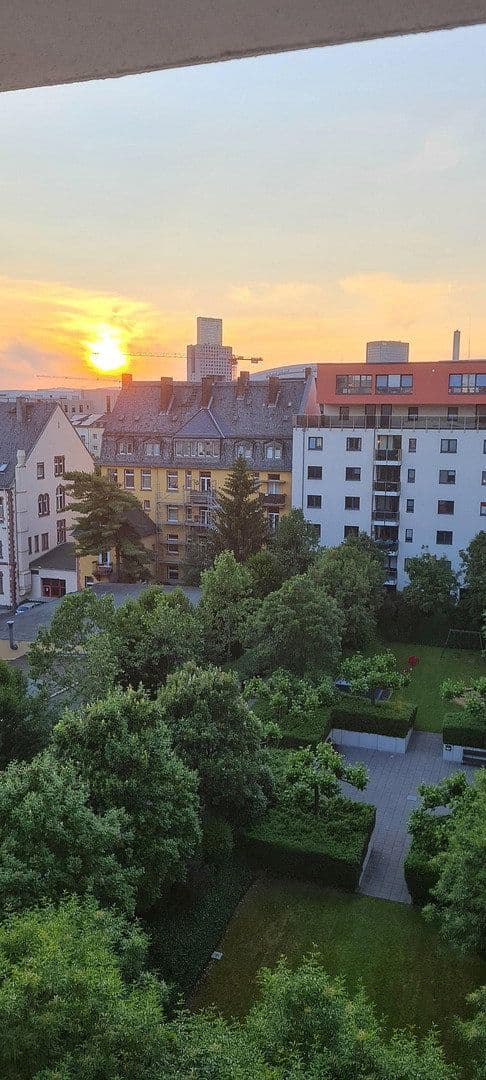 Prenájom bytu 3-izbový 62 m², Frankfurt am Main, Hesensko Prenájom bytu 3-izbový 62 m², Frankfurt am Main, Hesensko
