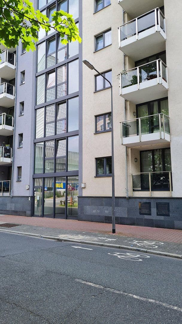 Prenájom bytu 3-izbový 62 m², Frankfurt am Main, Hesensko Prenájom bytu 3-izbový 62 m², Frankfurt am Main, Hesensko
