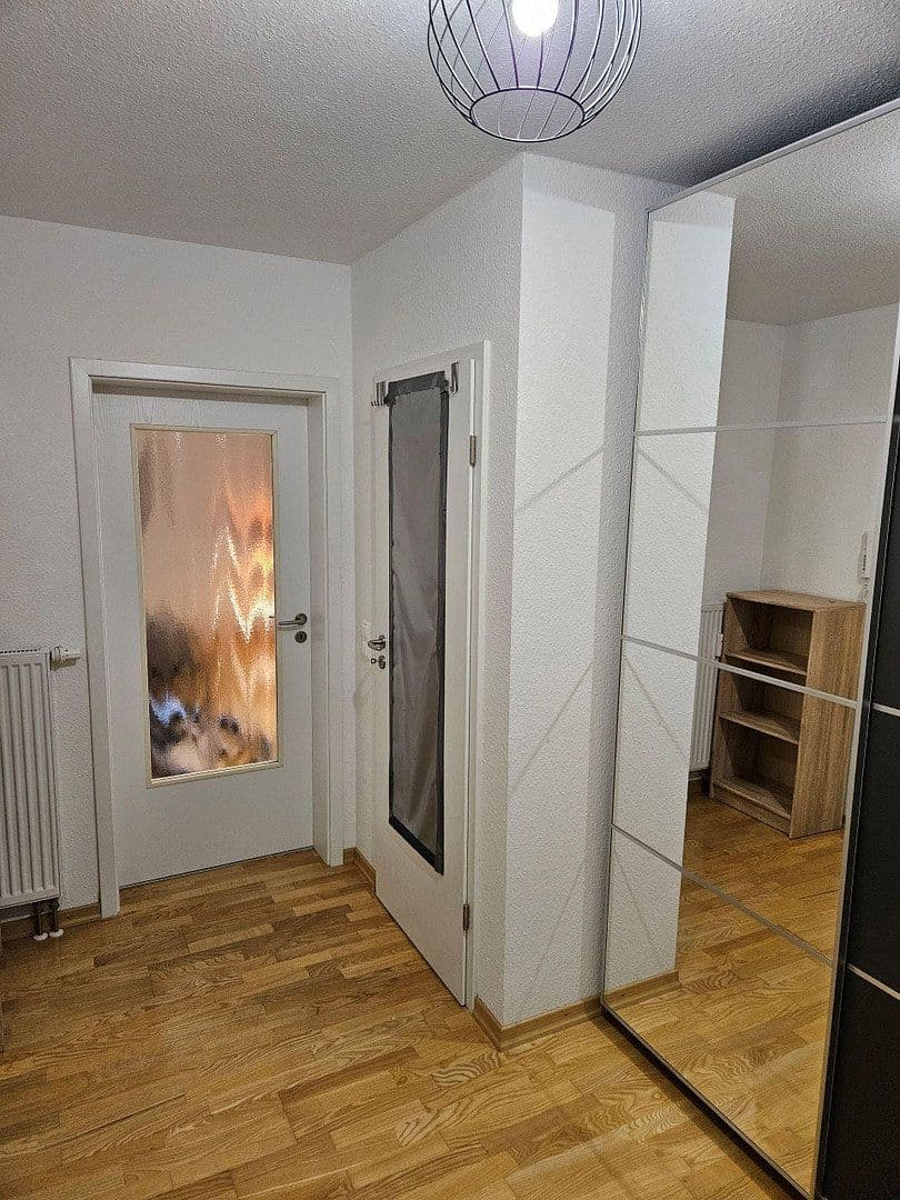 Prenájom bytu 3-izbový 62 m², Frankfurt am Main, Hesensko Prenájom bytu 3-izbový 62 m², Frankfurt am Main, Hesensko