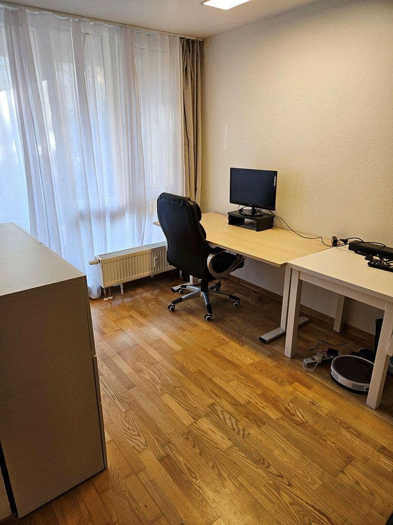 Prenájom bytu 3-izbový 62 m², Frankfurt am Main, Hesensko Prenájom bytu 3-izbový 62 m², Frankfurt am Main, Hesensko