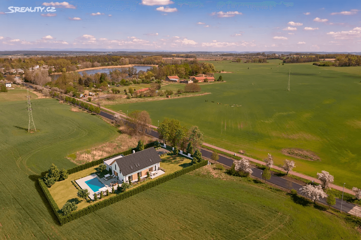 Predaj pozemku 1.679 m², Sezemice, Pardubický kraj Predaj pozemku 1.679 m², Sezemice, Pardubický kraj