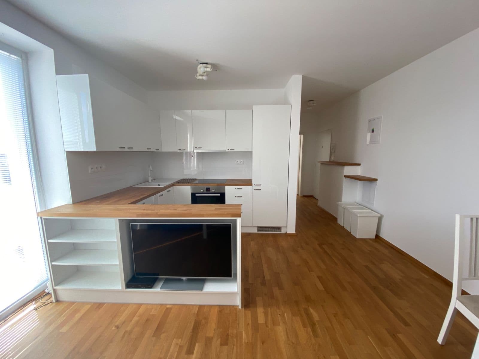 Prenájom bytu 2-izbový 46 m², Račianska, Nové Mesto, Bratislavský kraj Prenájom bytu 2-izbový 46 m², Račianska, Nové Mesto, Bratislavský kraj