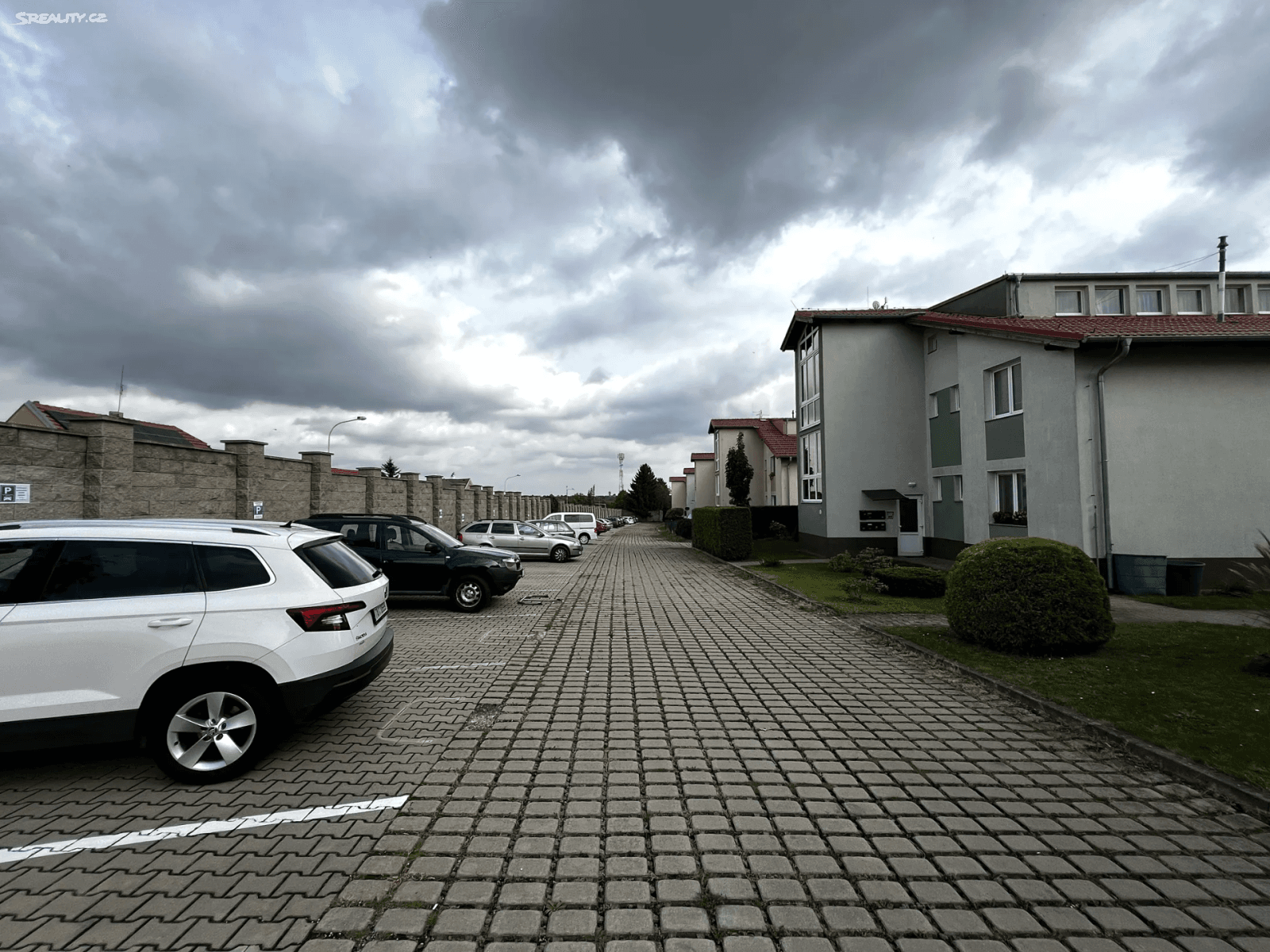 Prenájom garáže 15 m², Unhošťská, Hostivice, Středočeský kraj Prenájom garáže 15 m², Unhošťská, Hostivice, Středočeský kraj