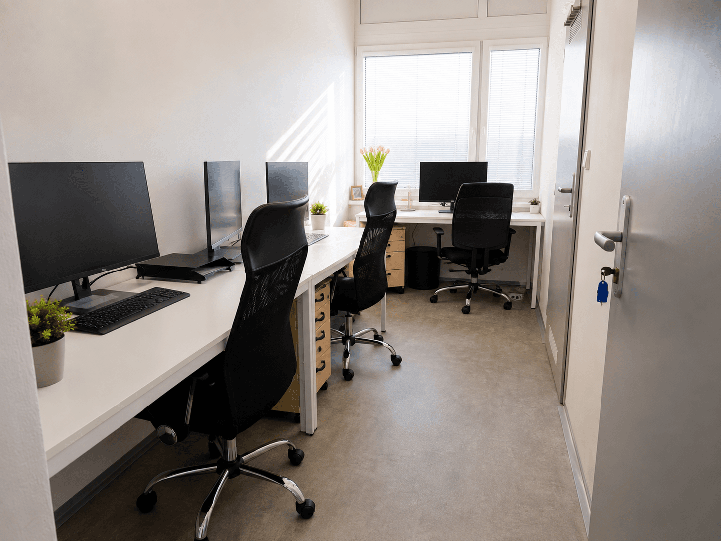 Prenájom kancelárie 16 m², Hráského, Praha, Praha Prenájom kancelárie 16 m², Hráského, Praha, Praha