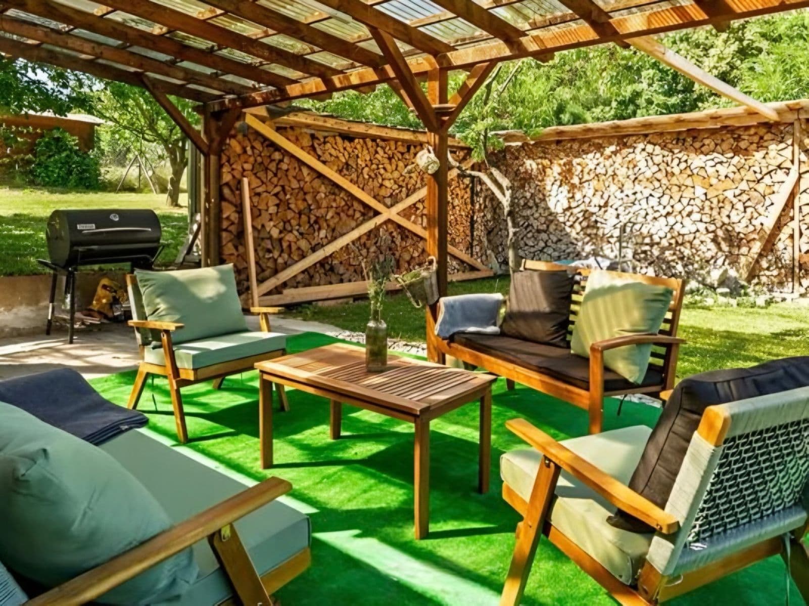 Predaj rekreačného objektu 47 m², pozemok 1.100 m², Praha, Praha Predaj rekreačného objektu 47 m², pozemok 1.100 m², Praha, Praha