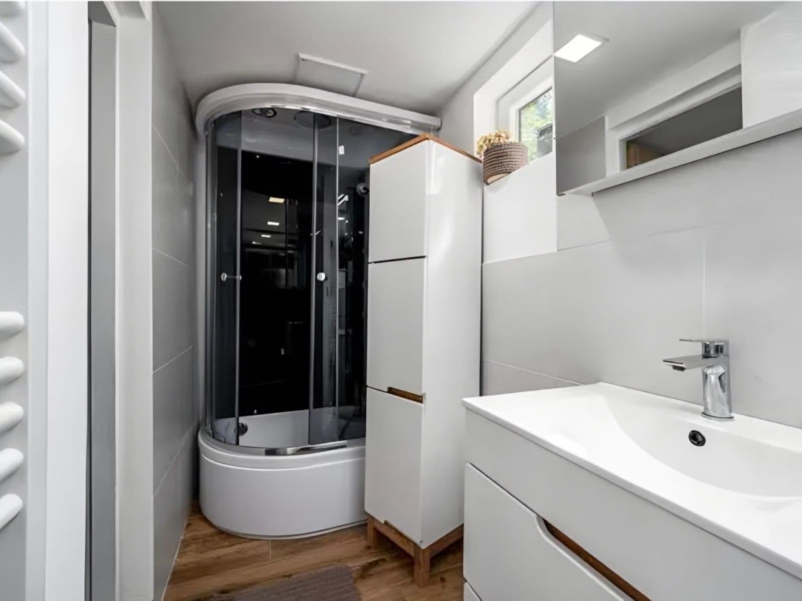Predaj rekreačného objektu 47 m², pozemok 1.100 m², Praha, Praha Predaj rekreačného objektu 47 m², pozemok 1.100 m², Praha, Praha