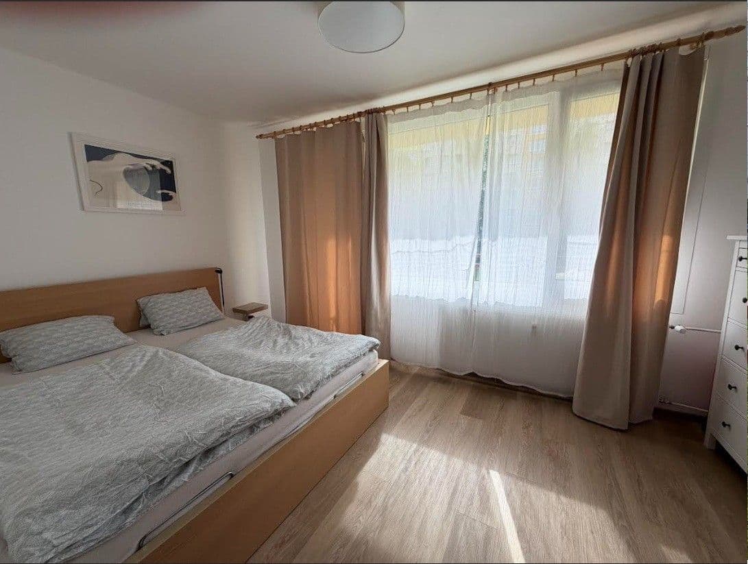 Prenájom bytu 4-izbový 81 m², Rabštejnská, Plzeň, Plzeňský kraj Prenájom bytu 4-izbový 81 m², Rabštejnská, Plzeň, Plzeňský kraj