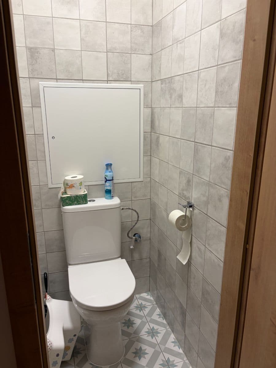 Prenájom bytu 4-izbový 81 m², Rabštejnská, Plzeň, Plzeňský kraj Prenájom bytu 4-izbový 81 m², Rabštejnská, Plzeň, Plzeňský kraj