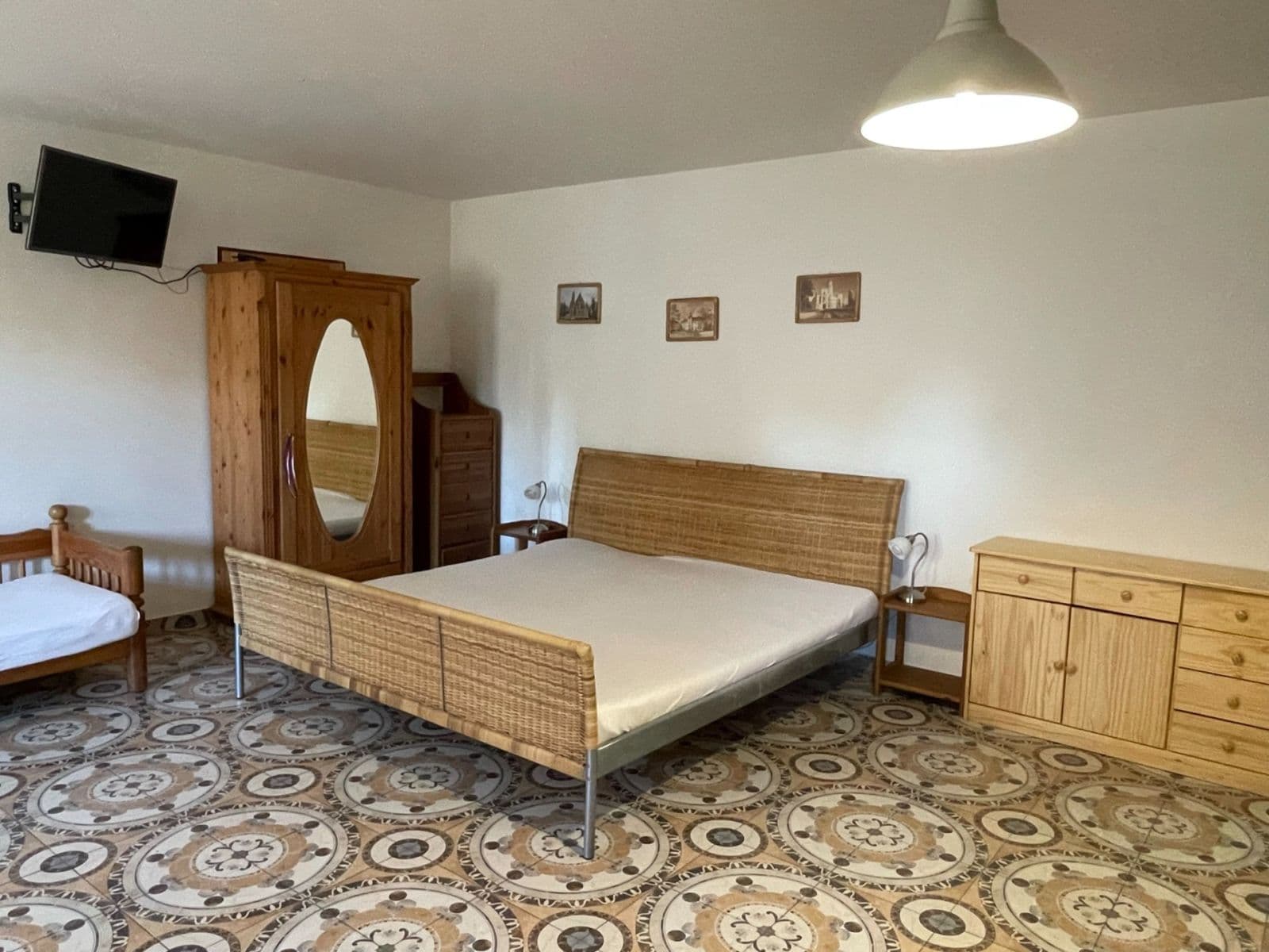 Prenájom bytu 1-izbový 36 m², Val, Jihočeský kraj Prenájom bytu 1-izbový 36 m², Val, Jihočeský kraj