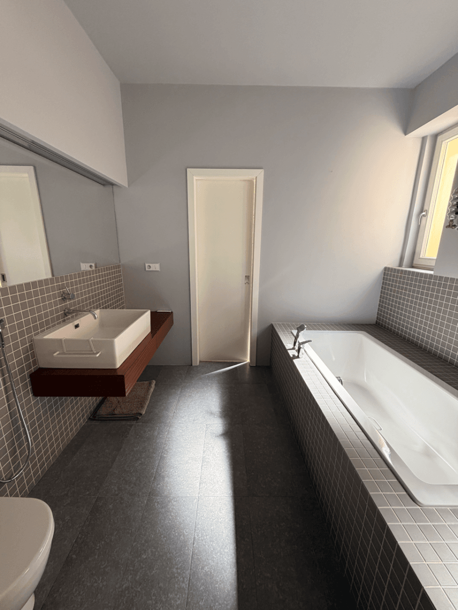 Prenájom bytu 3-izbový 117 m², Tusarova, Praha, Praha Prenájom bytu 3-izbový 117 m², Tusarova, Praha, Praha