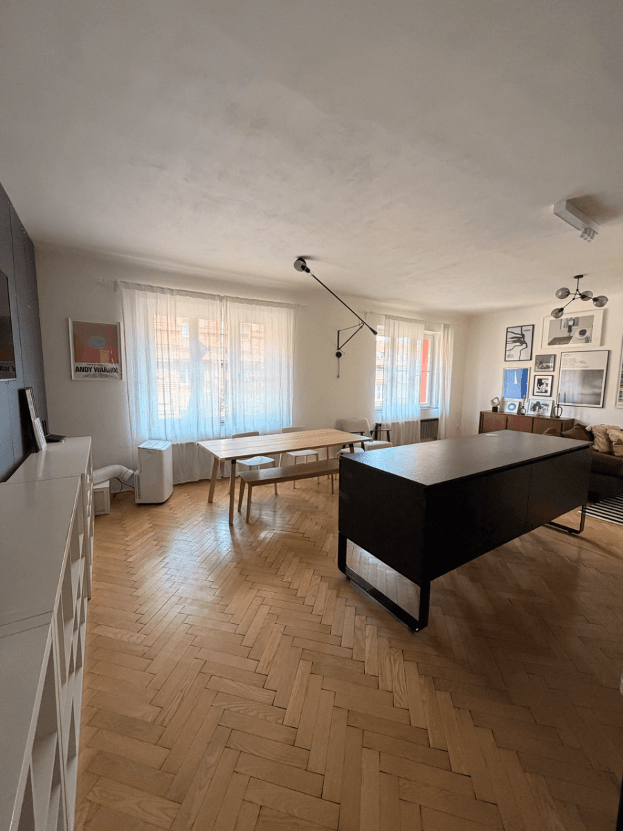 Prenájom bytu 3-izbový 117 m², Tusarova, Praha, Praha Prenájom bytu 3-izbový 117 m², Tusarova, Praha, Praha