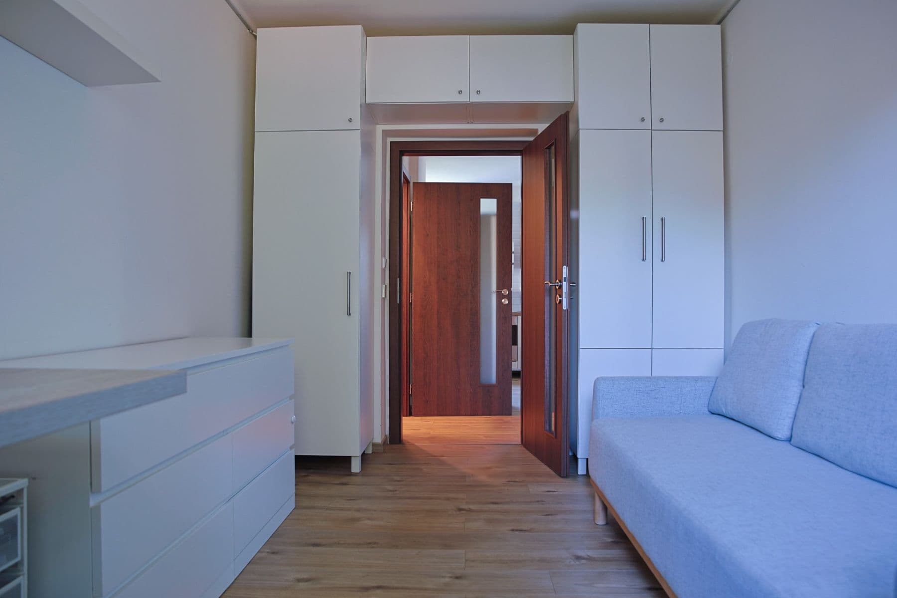 Prenájom bytu 3-izbový 60 m², Albánská, Praha, Praha Prenájom bytu 3-izbový 60 m², Albánská, Praha, Praha