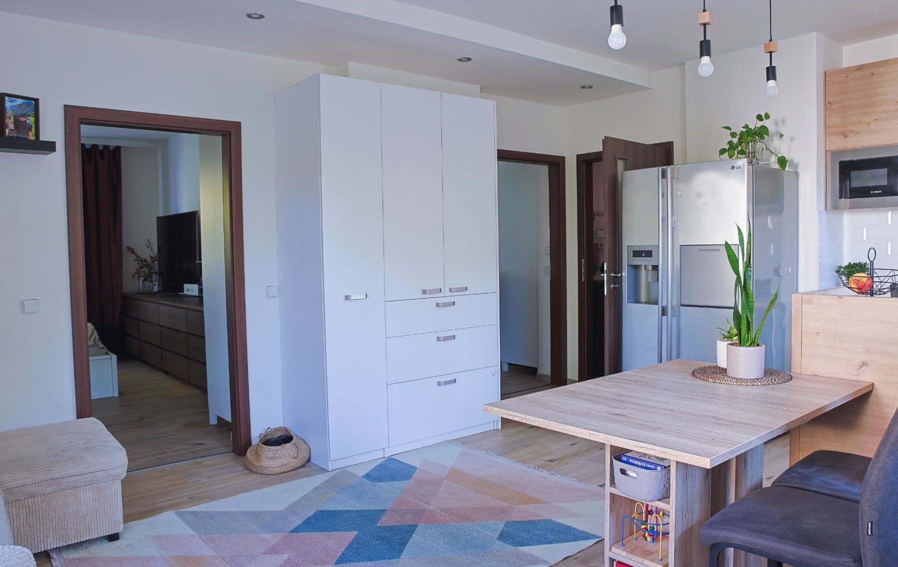 Prenájom bytu 3-izbový 60 m², Albánská, Praha, Praha Prenájom bytu 3-izbový 60 m², Albánská, Praha, Praha