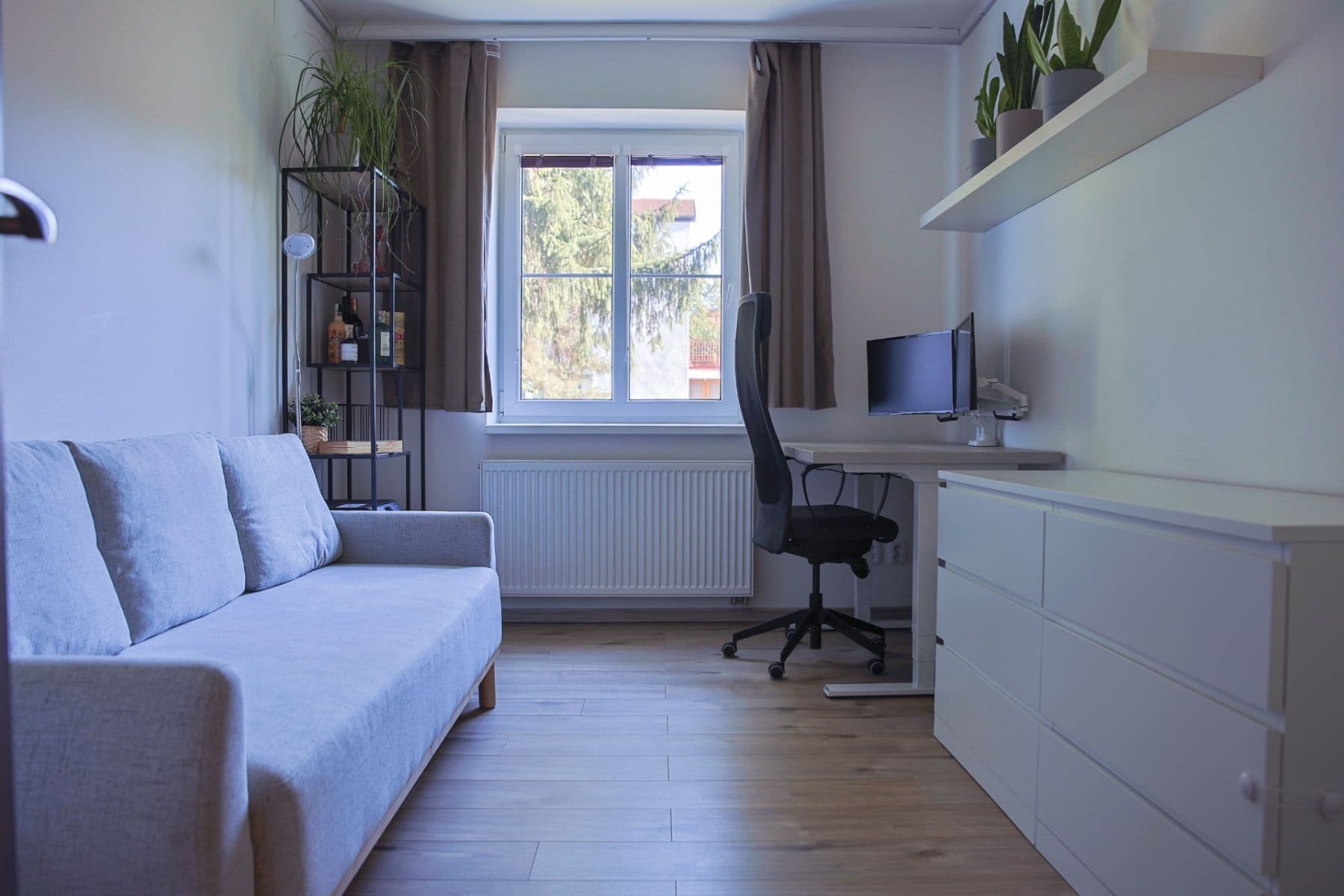 Prenájom bytu 3-izbový 60 m², Albánská, Praha, Praha Prenájom bytu 3-izbový 60 m², Albánská, Praha, Praha
