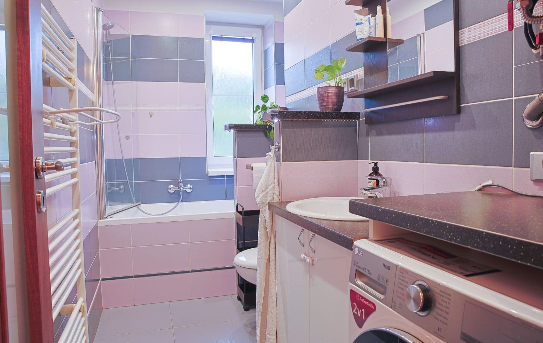 Prenájom bytu 3-izbový 60 m², Albánská, Praha, Praha Prenájom bytu 3-izbový 60 m², Albánská, Praha, Praha