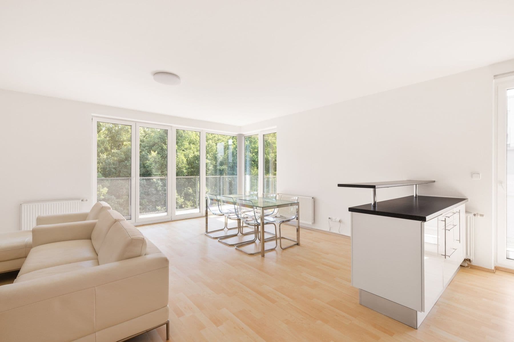 Prenájom bytu 3-izbový 109 m², U Zátiší, Praha, Praha Prenájom bytu 3-izbový 109 m², U Zátiší, Praha, Praha