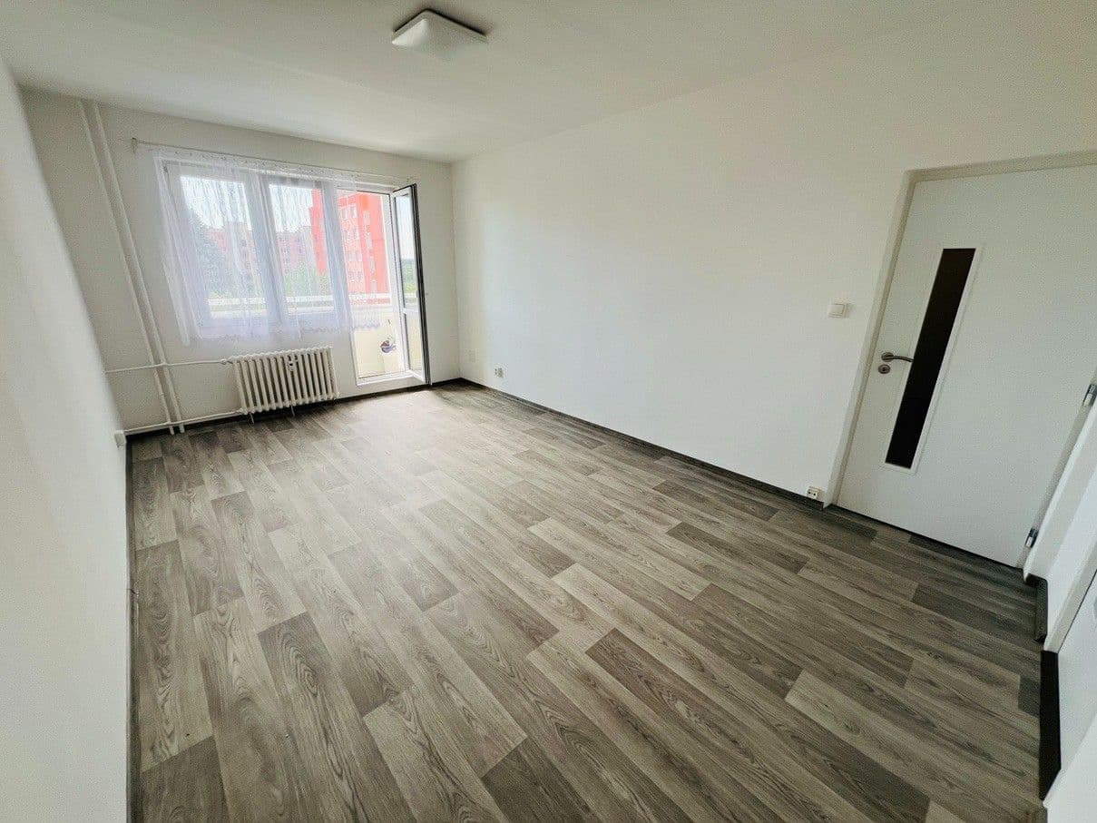 Prenájom bytu 2-izbový 56 m², Káranská, Praha, Praha Prenájom bytu 2-izbový 56 m², Káranská, Praha, Praha