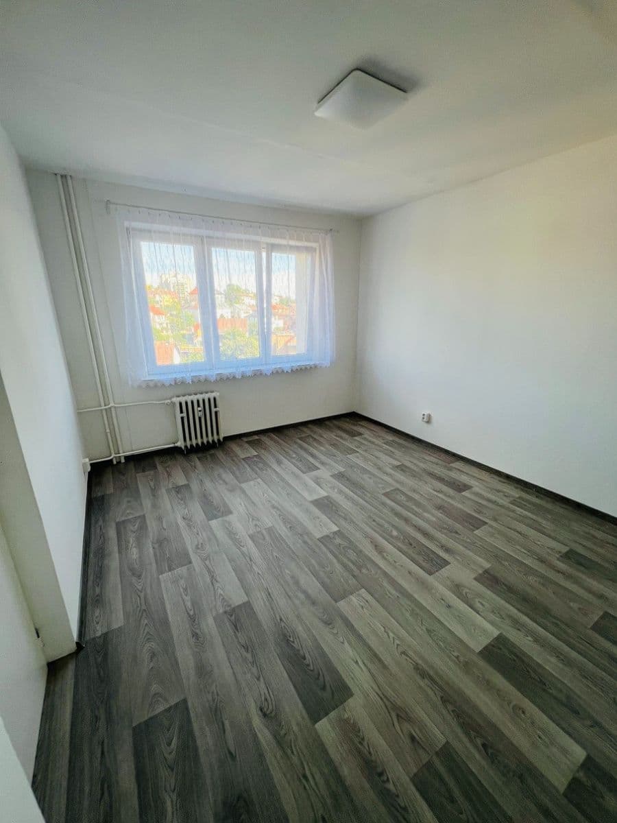 Prenájom bytu 2-izbový 56 m², Káranská, Praha, Praha Prenájom bytu 2-izbový 56 m², Káranská, Praha, Praha