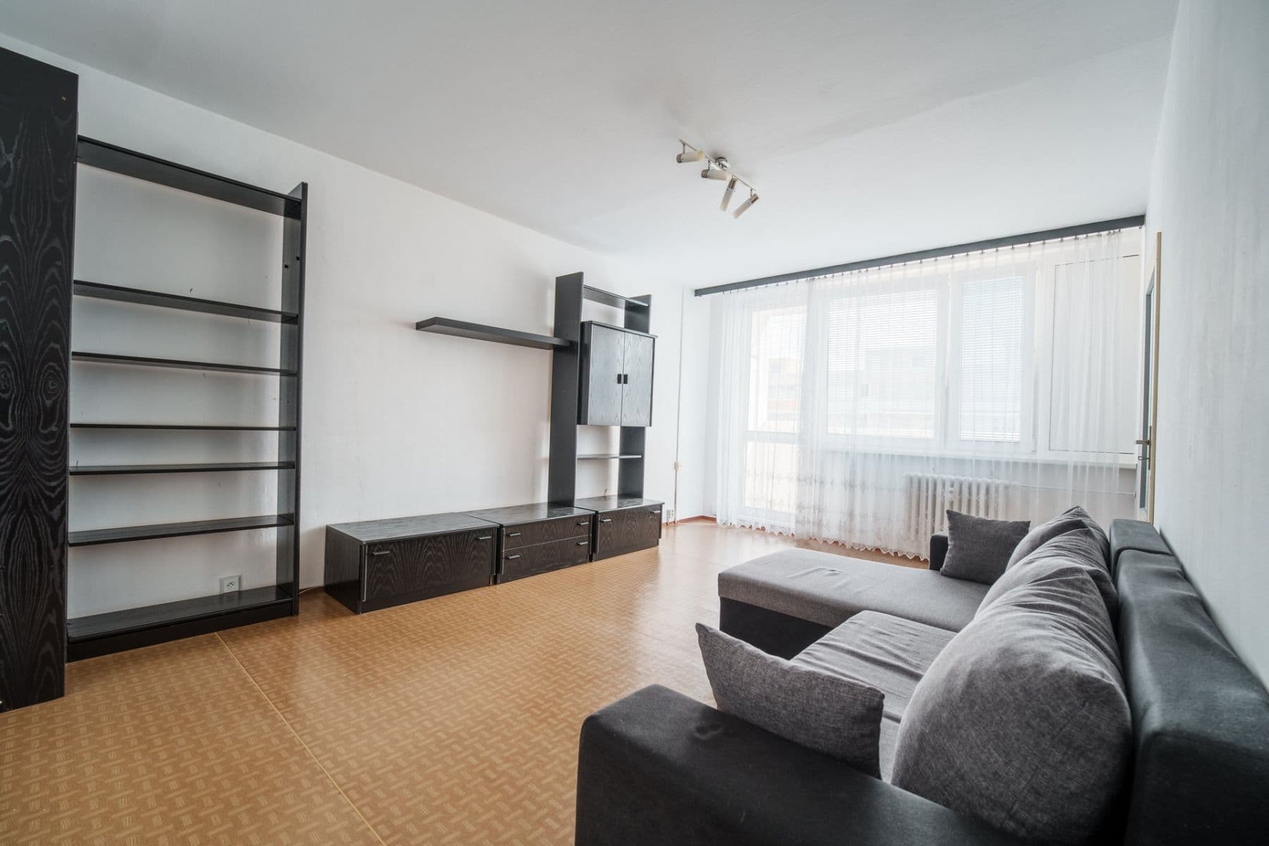 Prenájom bytu 3-izbový 72 m², Kurzova, Praha, Praha Prenájom bytu 3-izbový 72 m², Kurzova, Praha, Praha
