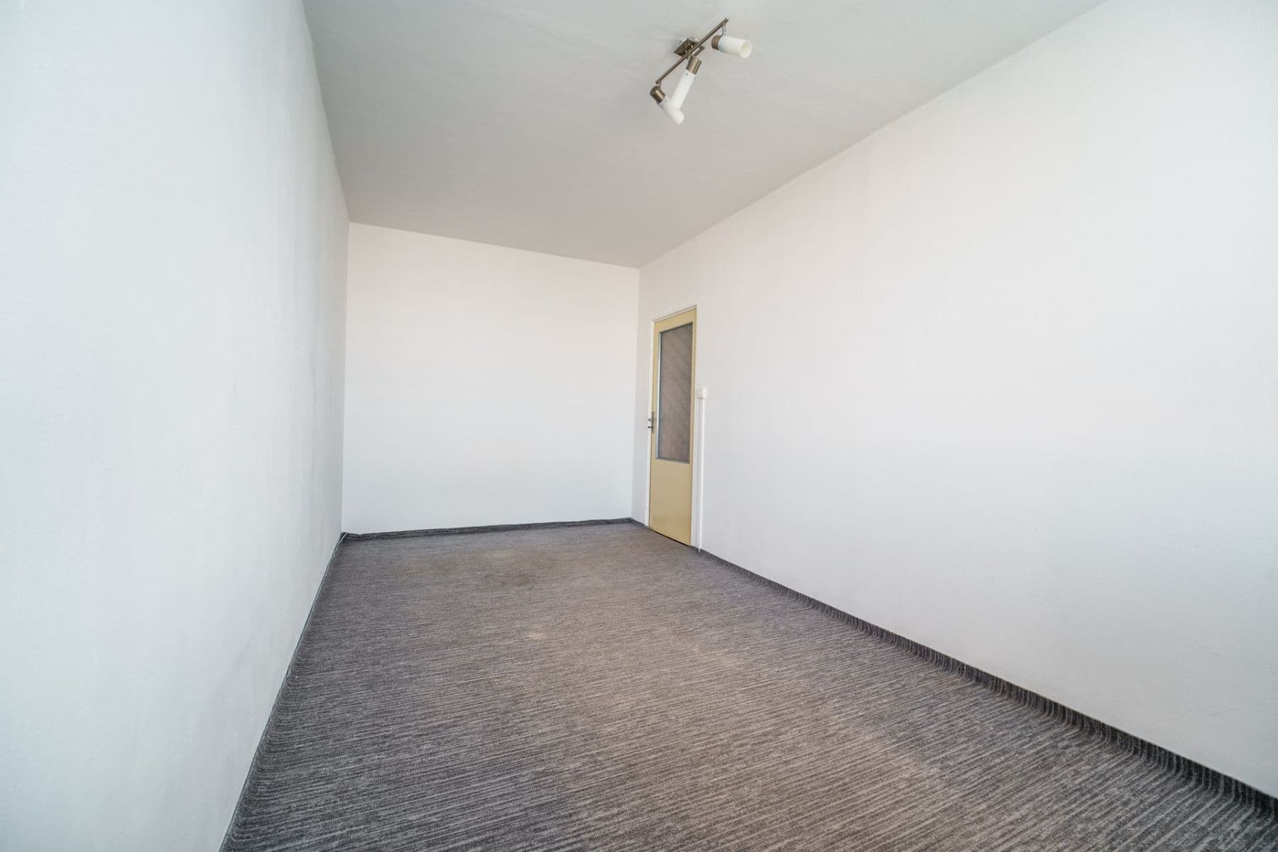 Prenájom bytu 3-izbový 72 m², Kurzova, Praha, Praha Prenájom bytu 3-izbový 72 m², Kurzova, Praha, Praha