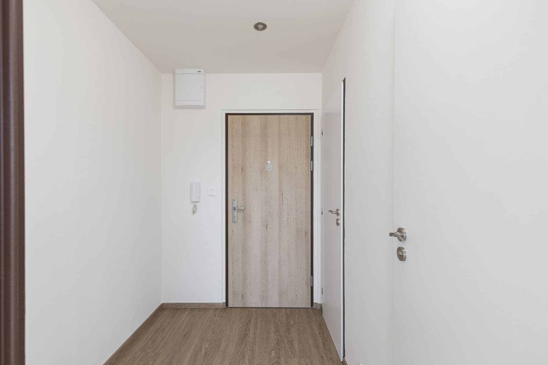 Prenájom bytu 1-izbový 36 m², Nušlova, Praha, Praha Prenájom bytu 1-izbový 36 m², Nušlova, Praha, Praha