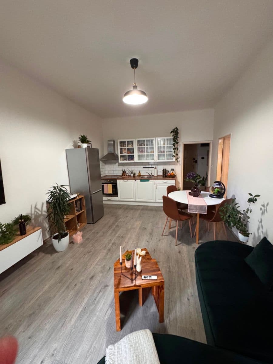 Prenájom bytu 2-izbový 56 m², Hartigova, Praha, Praha Prenájom bytu 2-izbový 56 m², Hartigova, Praha, Praha