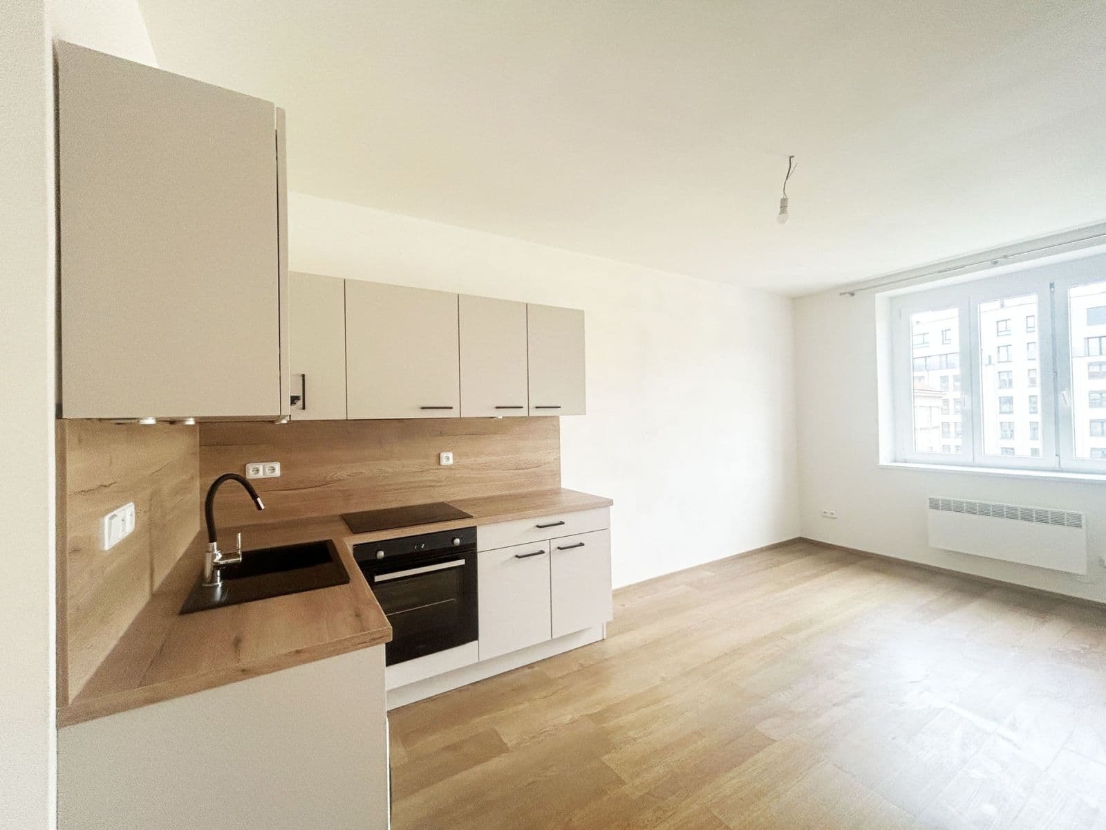 Prenájom bytu 1-izbový 23 m², Bohuslava ze Švamberka, Praha, Praha Prenájom bytu 1-izbový 23 m², Bohuslava ze Švamberka, Praha, Praha
