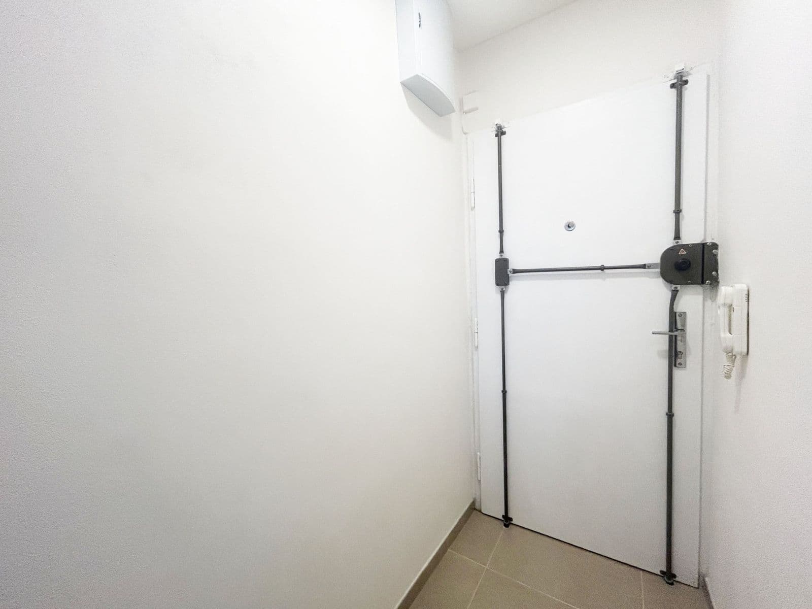 Prenájom bytu 1-izbový 23 m², Bohuslava ze Švamberka, Praha, Praha Prenájom bytu 1-izbový 23 m², Bohuslava ze Švamberka, Praha, Praha
