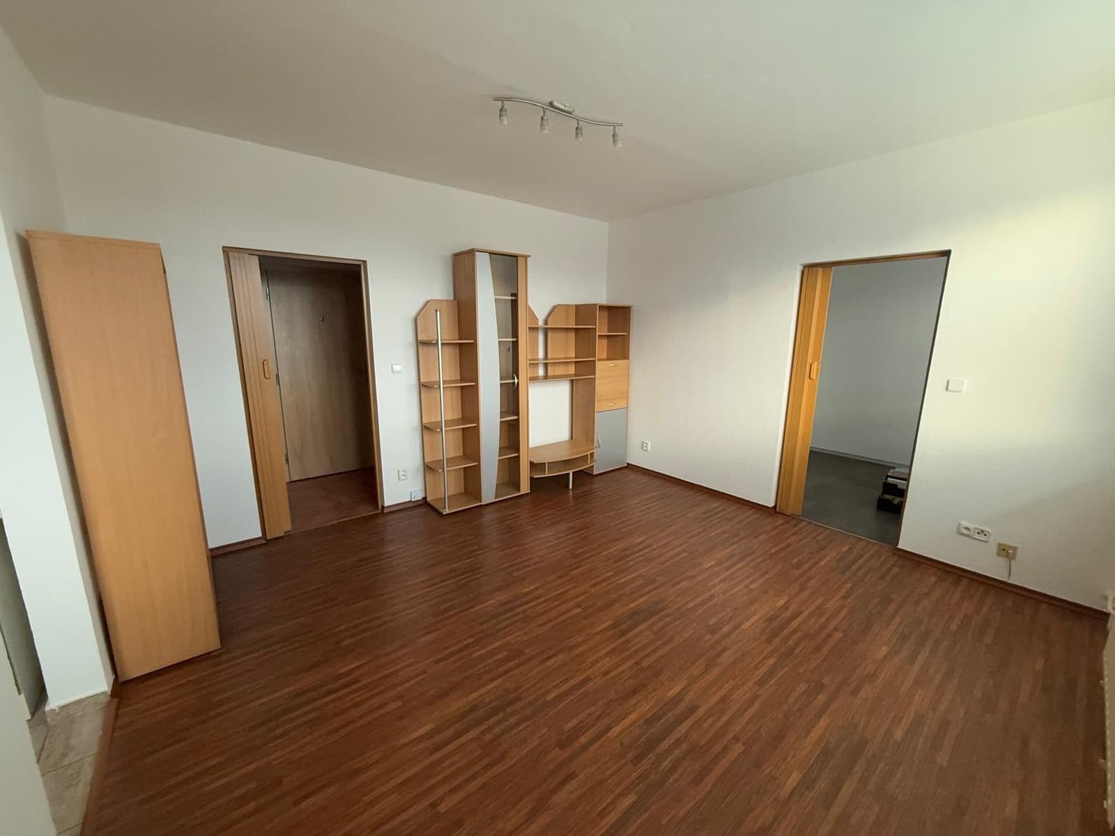 Predaj bytu 2-izbový 45 m², Zikova, Olomouc, Olomoucký kraj Predaj bytu 2-izbový 45 m², Zikova, Olomouc, Olomoucký kraj