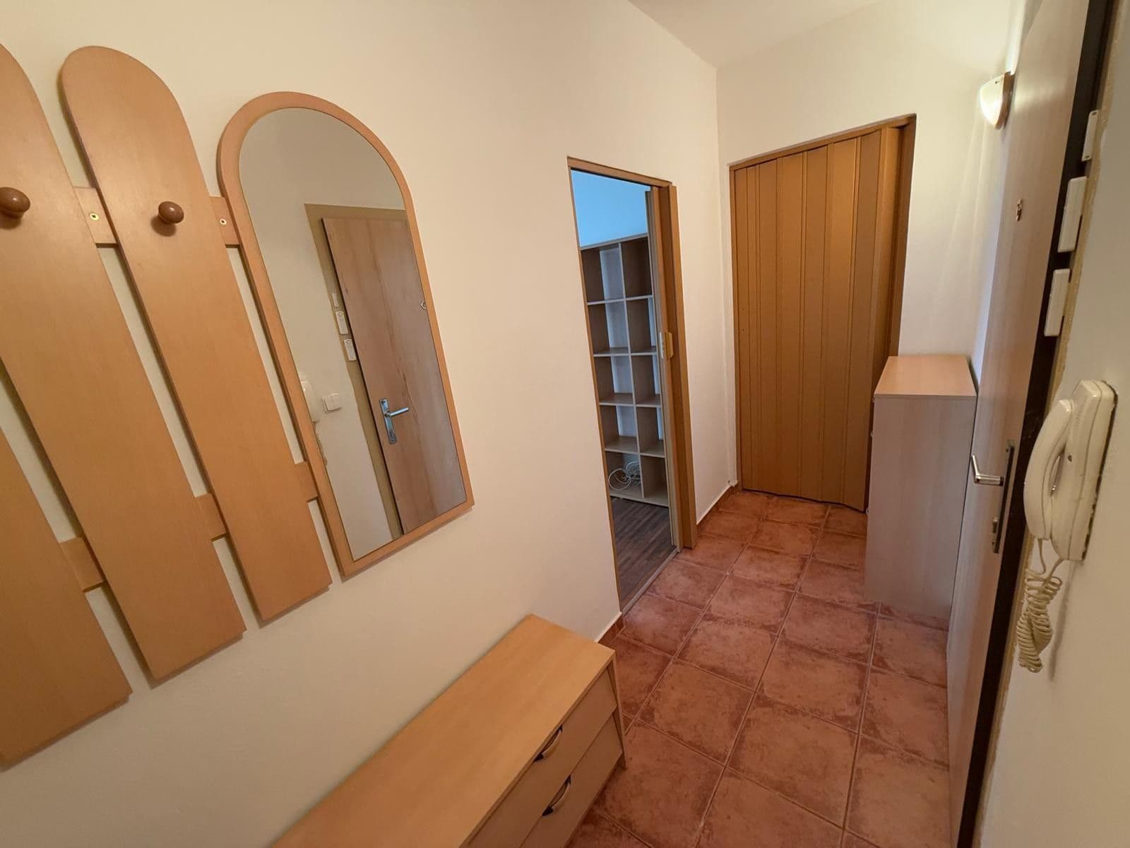 Predaj bytu 2-izbový 45 m², Zikova, Olomouc, Olomoucký kraj Predaj bytu 2-izbový 45 m², Zikova, Olomouc, Olomoucký kraj