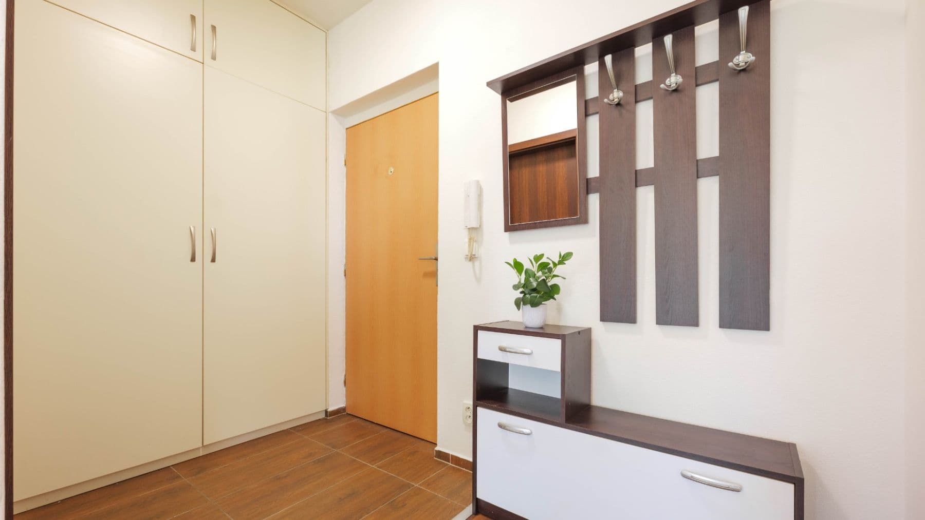 Prenájom bytu 1-izbový 39 m², K Lesu, Modřice, Jihomoravský kraj Prenájom bytu 1-izbový 39 m², K Lesu, Modřice, Jihomoravský kraj