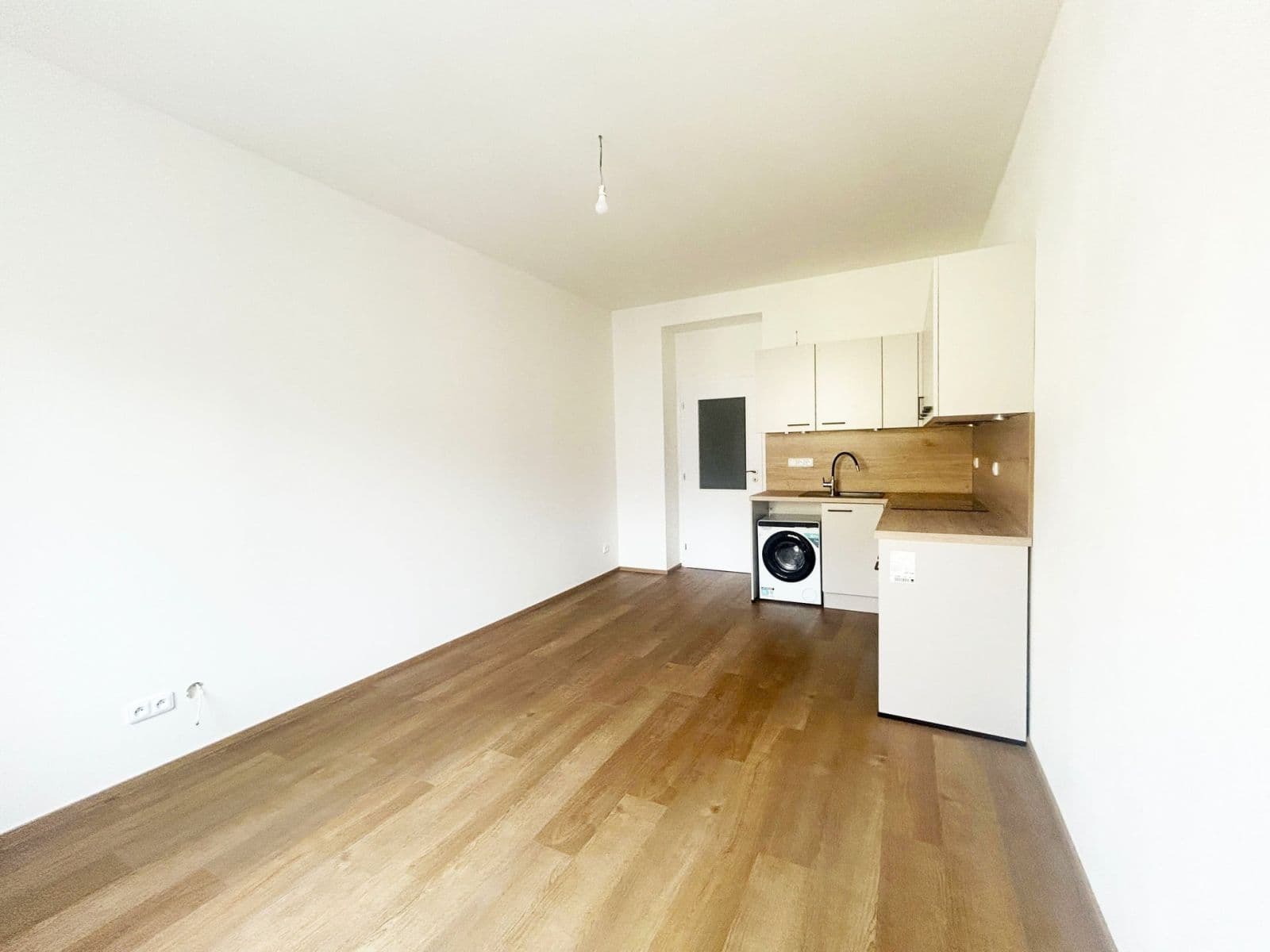 Prenájom bytu 1-izbový 23 m², Bohuslava ze Švamberka, Praha, Praha Prenájom bytu 1-izbový 23 m², Bohuslava ze Švamberka, Praha, Praha