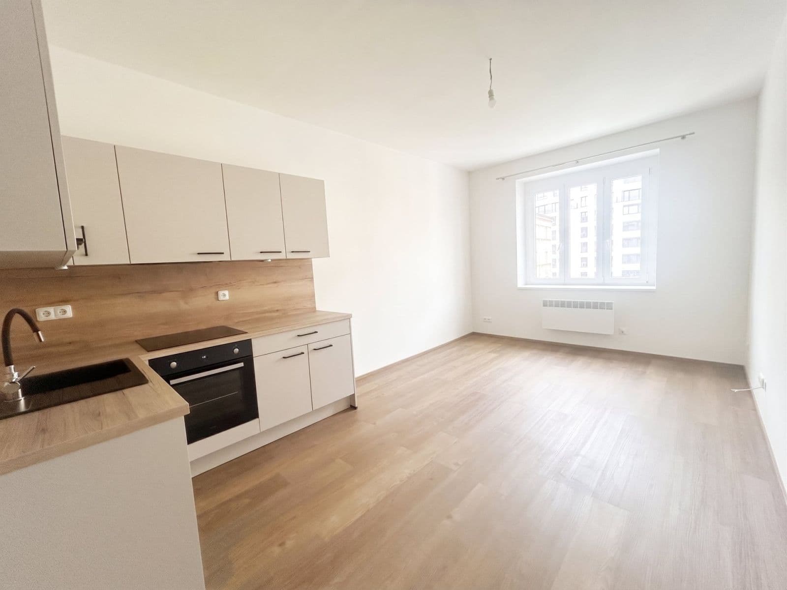 Prenájom bytu 1-izbový 23 m², Bohuslava ze Švamberka, Praha, Praha Prenájom bytu 1-izbový 23 m², Bohuslava ze Švamberka, Praha, Praha