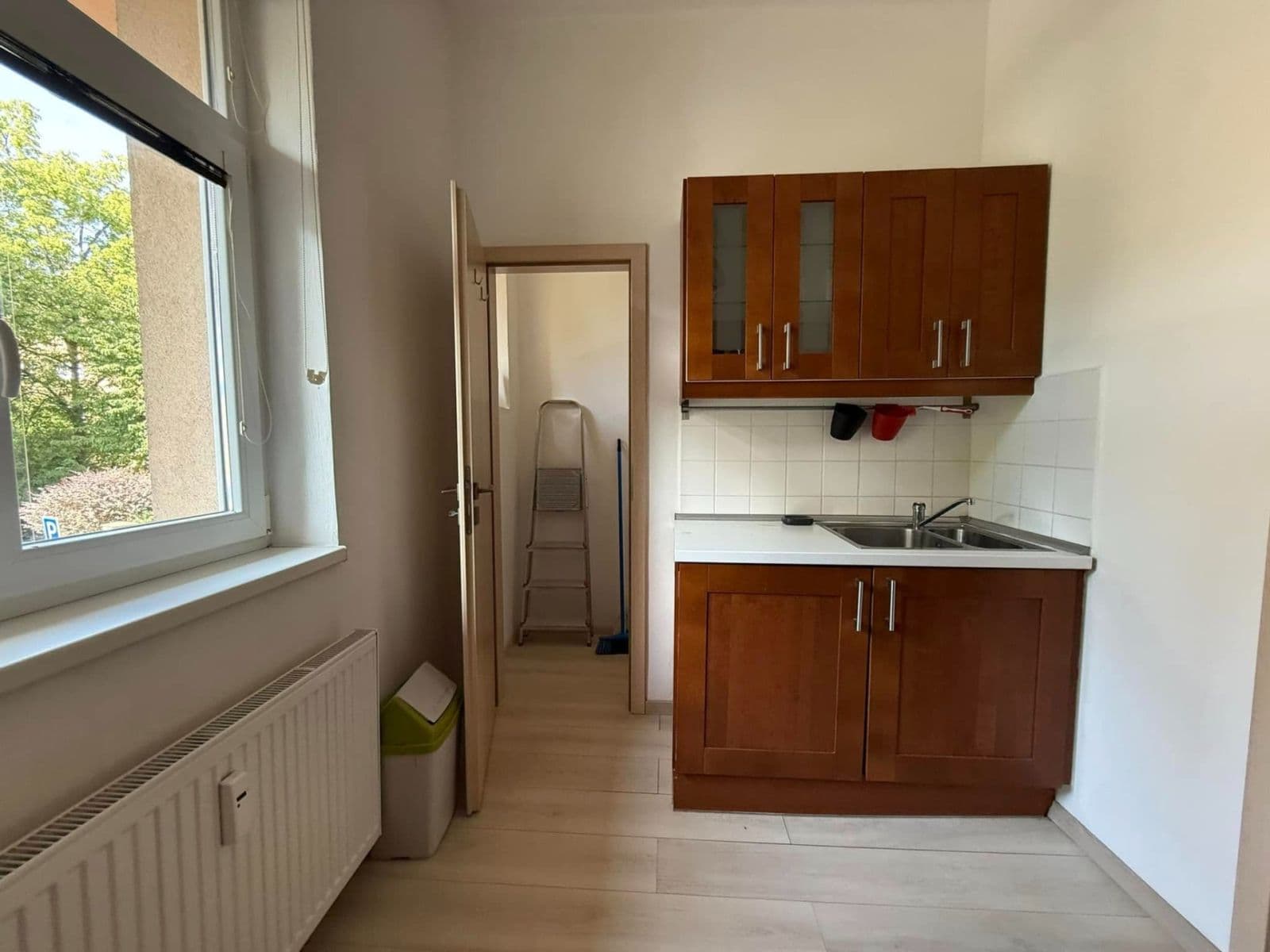 Prenájom bytu 1-izbový 37 m², Mládeže, Praha, Praha Prenájom bytu 1-izbový 37 m², Mládeže, Praha, Praha