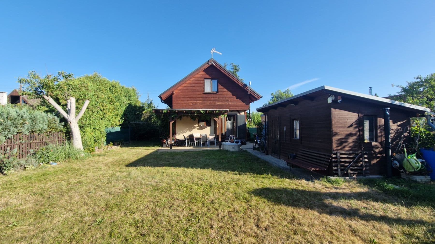 Predaj rekreačného objektu 80 m², pozemok 569 m², Černošice, Středočeský kraj Predaj rekreačného objektu 80 m², pozemok 569 m², Černošice, Středočeský kraj