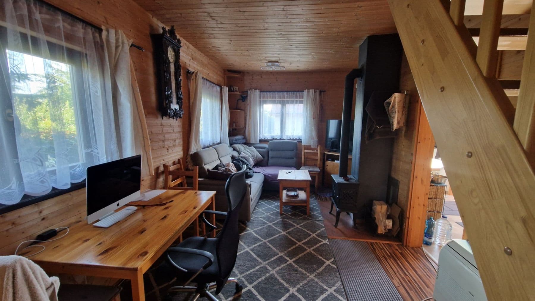 Predaj rekreačného objektu 80 m², pozemok 569 m², Černošice, Středočeský kraj Predaj rekreačného objektu 80 m², pozemok 569 m², Černošice, Středočeský kraj