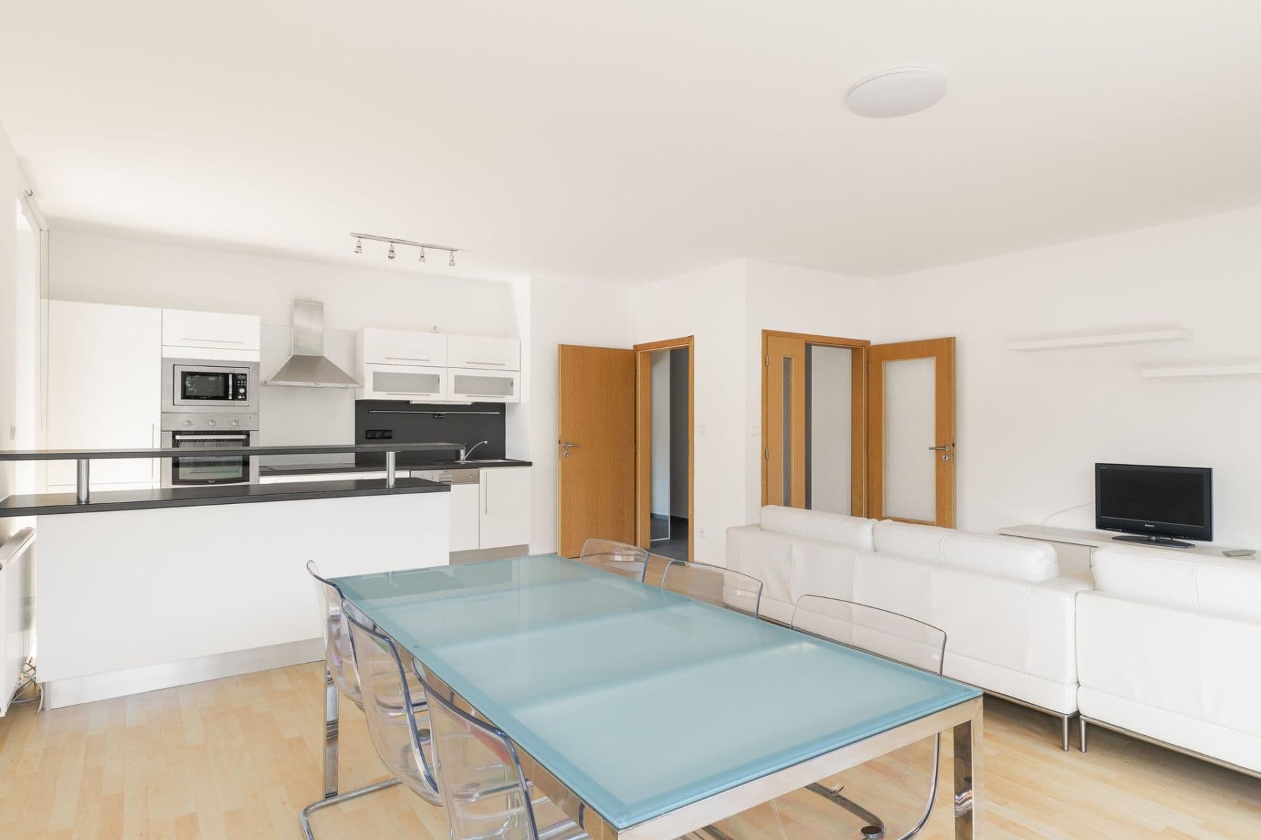 Prenájom bytu 3-izbový 109 m², U Zátiší, Praha, Praha Prenájom bytu 3-izbový 109 m², U Zátiší, Praha, Praha