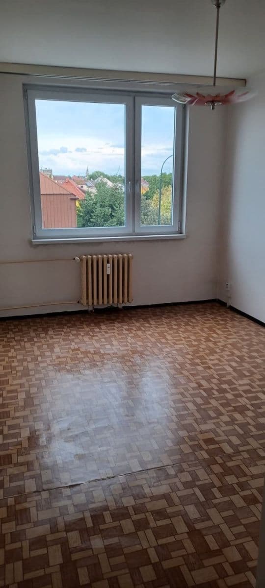 Predaj bytu 3-izbový 74 m², Ke Strouze, Nymburk, Středočeský kraj Predaj bytu 3-izbový 74 m², Ke Strouze, Nymburk, Středočeský kraj
