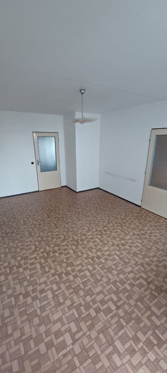 Predaj bytu 3-izbový 74 m², Ke Strouze, Nymburk, Středočeský kraj Predaj bytu 3-izbový 74 m², Ke Strouze, Nymburk, Středočeský kraj
