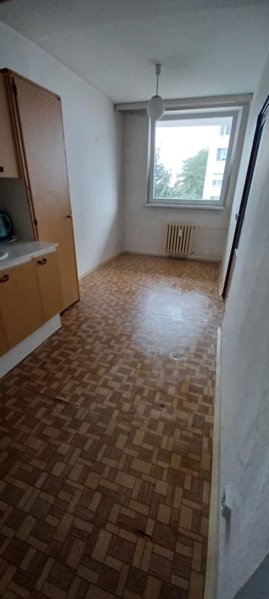 Predaj bytu 3-izbový 74 m², Ke Strouze, Nymburk, Středočeský kraj Predaj bytu 3-izbový 74 m², Ke Strouze, Nymburk, Středočeský kraj
