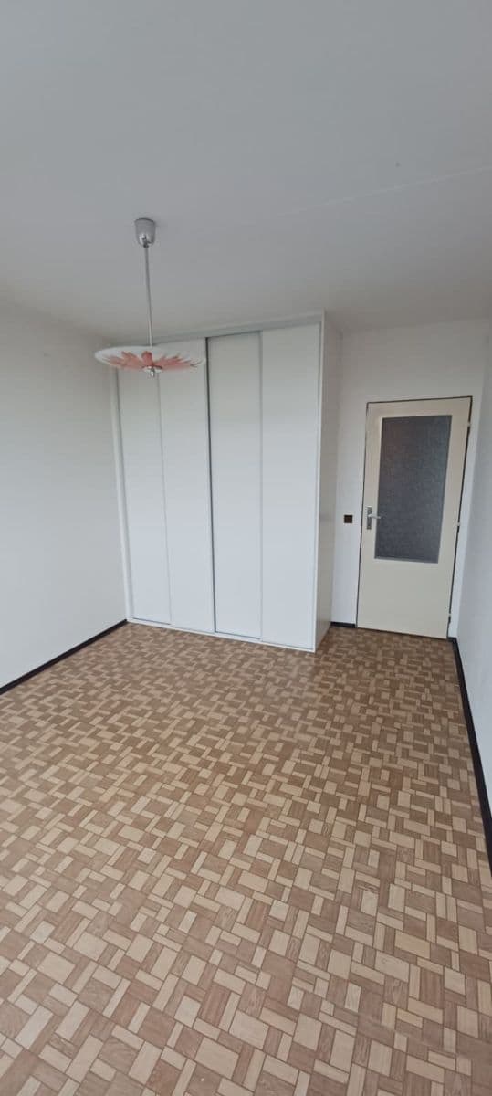 Predaj bytu 3-izbový 74 m², Ke Strouze, Nymburk, Středočeský kraj Predaj bytu 3-izbový 74 m², Ke Strouze, Nymburk, Středočeský kraj