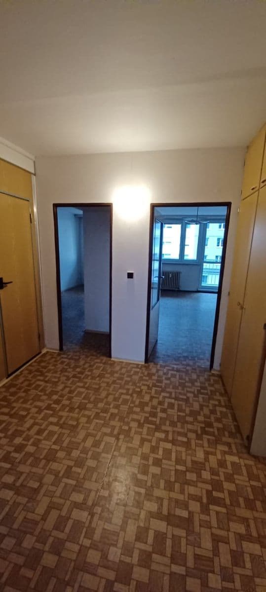 Predaj bytu 3-izbový 74 m², Ke Strouze, Nymburk, Středočeský kraj Predaj bytu 3-izbový 74 m², Ke Strouze, Nymburk, Středočeský kraj