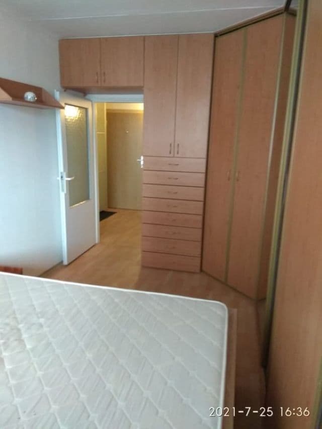 Prenájom bytu 2-izbový 40 m², Makovského, Praha, Praha Prenájom bytu 2-izbový 40 m², Makovského, Praha, Praha