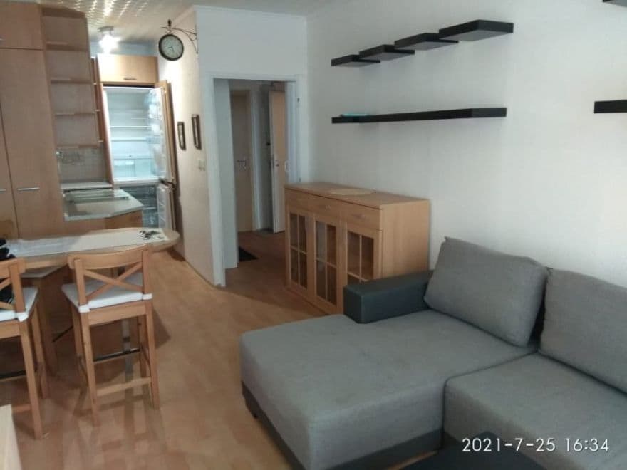 Prenájom bytu 2-izbový 40 m², Makovského, Praha, Praha Prenájom bytu 2-izbový 40 m², Makovského, Praha, Praha