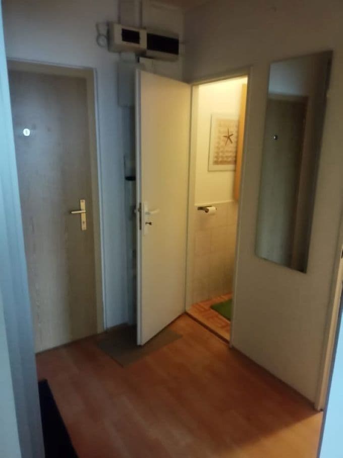 Prenájom bytu 2-izbový 40 m², Makovského, Praha, Praha Prenájom bytu 2-izbový 40 m², Makovského, Praha, Praha