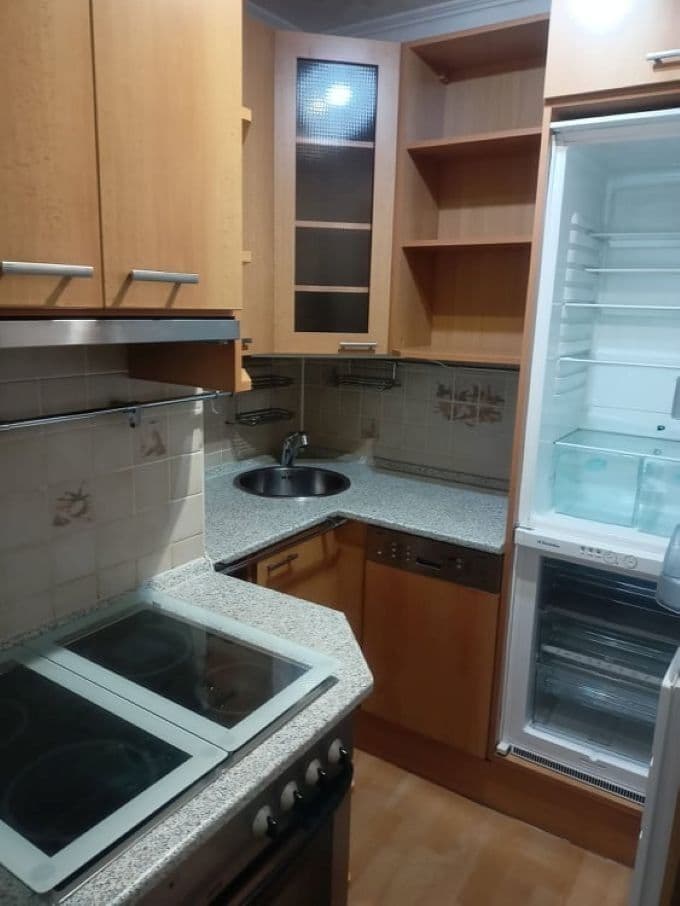 Prenájom bytu 2-izbový 40 m², Makovského, Praha, Praha Prenájom bytu 2-izbový 40 m², Makovského, Praha, Praha