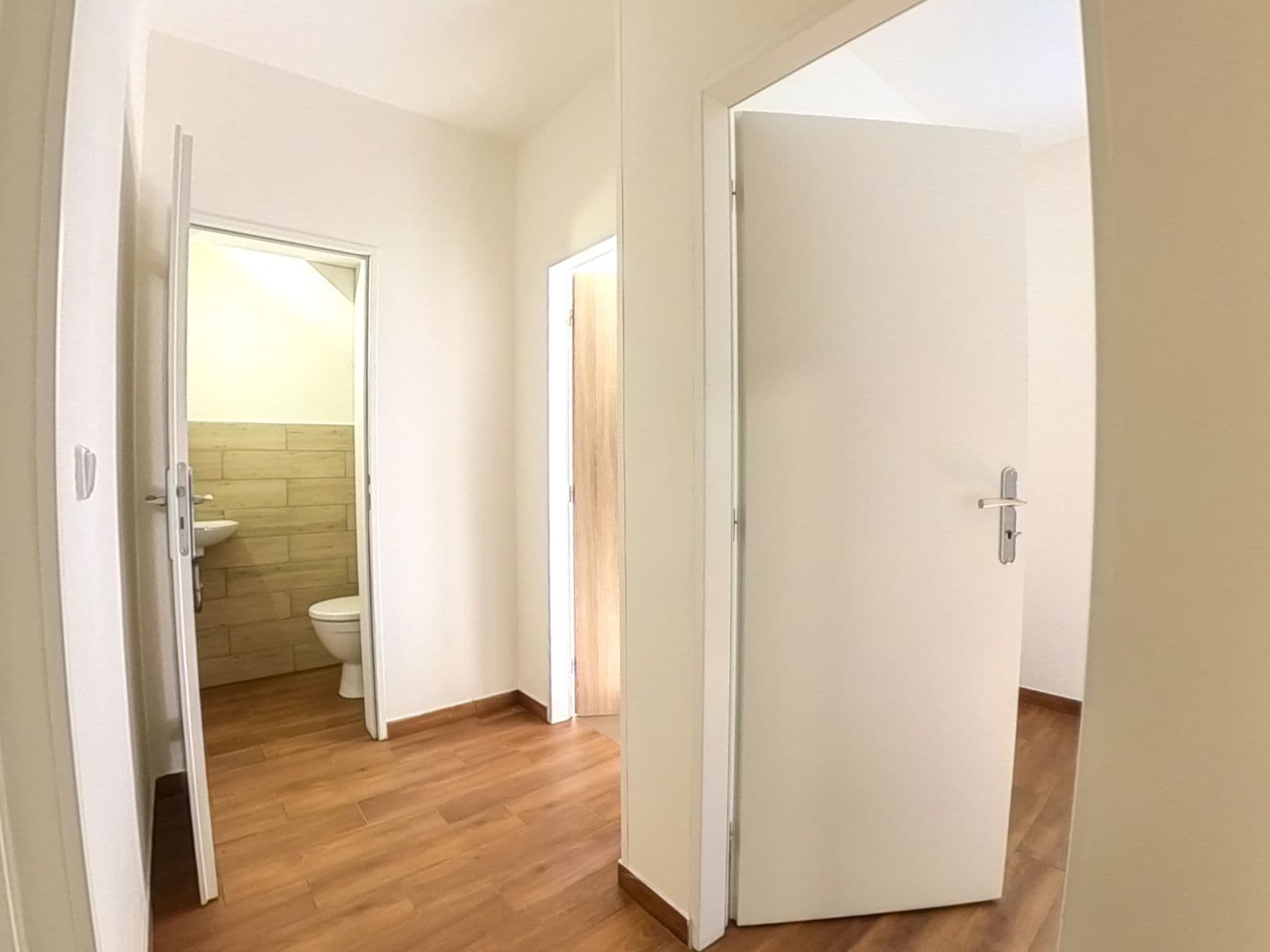 Prenájom bytu 2-izbový 34 m², Cihlářská, Praha, Praha Prenájom bytu 2-izbový 34 m², Cihlářská, Praha, Praha