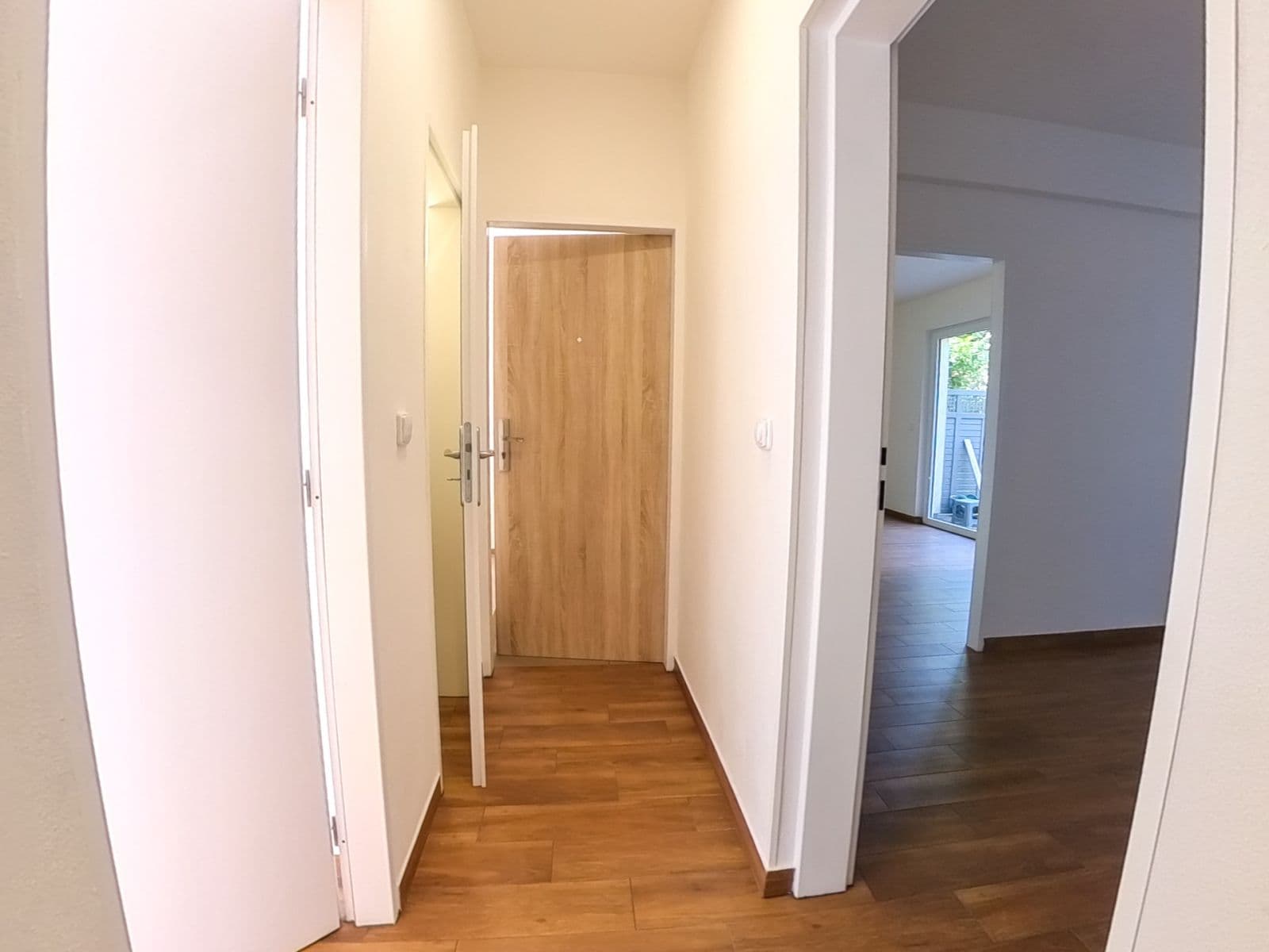Prenájom bytu 2-izbový 45 m², Cihlářská, Praha, Praha Prenájom bytu 2-izbový 45 m², Cihlářská, Praha, Praha