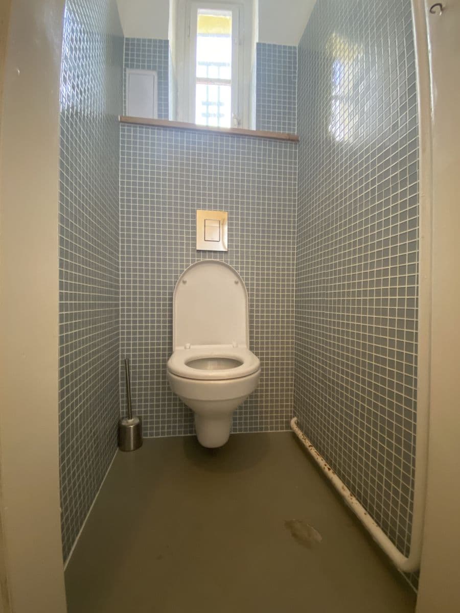 Prenájom bytu 1-izbový 45 m², Holandská, Praha, Praha Prenájom bytu 1-izbový 45 m², Holandská, Praha, Praha
